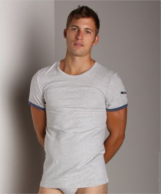 1828Justin Deeley