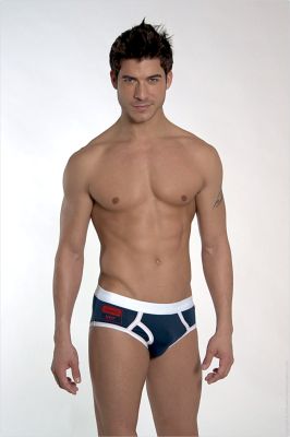 3262Jax Taylor