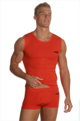 8195Alan RitchsonKeywords: alanritchson