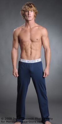 DL00CD85MHJ86GBLU-F2600Ryan Daharsh