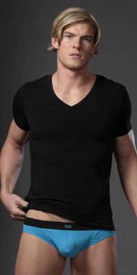 N2UN15BLACK-F600Alan RitchsonKeywords: alanritchson