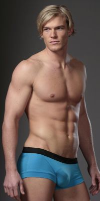 N2UN16BLUE-F2600Alan RitchsonKeywords: alanritchson