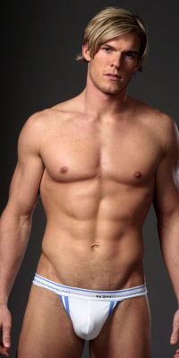 N2UN50WHITE-F600Alan RitchsonKeywords: alanritchson