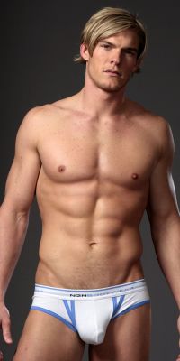 N2UN52WHITE-F600Alan RitchsonKeywords: alanritchson