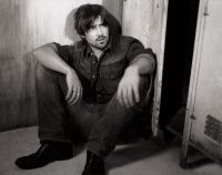 Colin_Farrell_-_bw.jpg