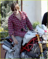 jared-leto-motorcycle-01.jpg