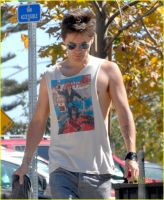 jared-leto-sleeveless-sexy-06.jpg