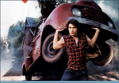 nerble-brandon routh gq 01