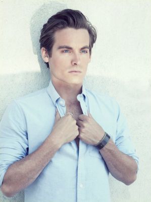 kevin zegers bello 2013 03