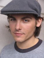 05845_Toronto_KevinZegers_4_122_406lo.jpg