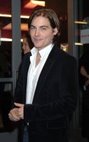 Filename=09422__Kevin_Zegers__269_122_87lo.jpgFilesize=377KiBDimensions=1854x2958Date added=Jan 27, 2009 09422__Kevin_Zegers__269_122_87lo.jpg