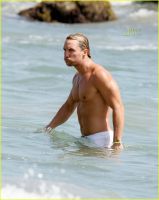 Filename=matthew-mcconaughey-03.jpgFilesize=184KiBDimensions=976x1222Date added=Oct 26, 2007 matthew-mcconaughey-03.jpg