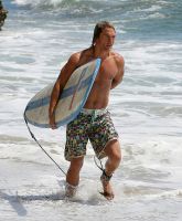 Filename=matthew-mcconaughey-malibu-surfing-11.jpgFilesize=141KiBDimensions=725x874Date added=Oct 26, 2007 matthew-mcconaughey-malibu-surfing-11.jpg