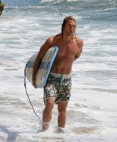 Filename=matthew-mcconaughey-malibu-surfing-9.jpgFilesize=148KiBDimensions=725x875Date added=Oct 26, 2007 matthew-mcconaughey-malibu-surfing-9.jpg