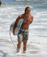 matthew-mcconaughey-malibu-surfing-9.jpg