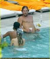 Filename=matthew-mcconaughey-shirtless-10.jpgFilesize=162KiBDimensions=906x1063Date added=Oct 26, 2007 matthew-mcconaughey-shirtless-10.jpg
