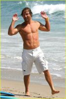 Filename=matthew-mcconaughey-surfing-09.jpgFilesize=193KiBDimensions=818x1222Date added=Oct 26, 2007 matthew-mcconaughey-surfing-09.jpg