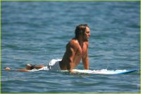 Filename=matthew-mcconaughey-surfing-21.jpgFilesize=156KiBDimensions=1222x818Date added=Oct 26, 2007 matthew-mcconaughey-surfing-21.jpg
