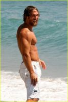 Filename=matthew-mcconaughey-surfing-25.jpgFilesize=155KiBDimensions=818x1222Date added=Oct 26, 2007 matthew-mcconaughey-surfing-25.jpg