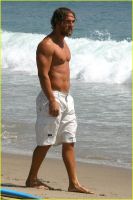 Filename=matthew-mcconaughey-surfing-27.jpgFilesize=189KiBDimensions=818x1222Date added=Oct 26, 2007 matthew-mcconaughey-surfing-27.jpg
