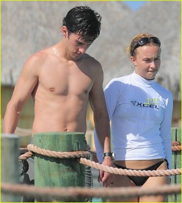 hayden-panettiere-milo-ventimiglia-bora-bora-15