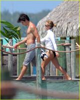 hayden-panettiere-milo-ventimiglia-bora-bora-07.jpg