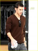 milo-ventimiglia-dry-cleaners-04.jpg