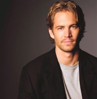 Filename=paulphotoshoot02006.jpgFilesize=587KiBDimensions=2471x2500Date added=Feb 10, 2009 paulphotoshoot02006.jpg