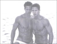 Filename=beachtwins02.jpgFilesize=29KiBDimensions=642x500Date added=Mar 30, 2009 beachtwins02.jpg