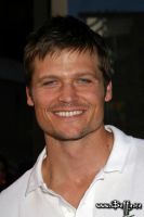 Filename=baileychasebroadwayfightsaids.jpgFilesize=99KiBDimensions=750x1125Date added=Nov 05, 2007 baileychasebroadwayfightsaids.jpg