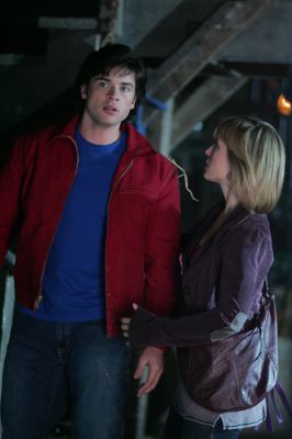 94873 smallville chloe 5889 122