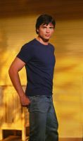 Filename=S2TWTWSEASON2PROMOTION_1.jpgFilesize=373KiBDimensions=652x1100Date added=Jun 16, 2010 S2TWTWSEASON2PROMOTION_1.jpg