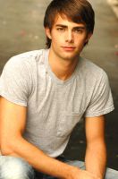 Filename=818JonathanBennett.JPGFilesize=60KiBDimensions=450x677Date added=Apr 08, 2008 818JonathanBennett.JPG