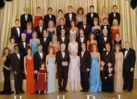 Filename=days_cast.jpgFilesize=1498KiBDimensions=1400x1012Date added=May 28, 2010 days_cast.jpg