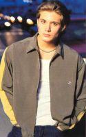 Filename=Ackles037.jpgFilesize=25KiBDimensions=400x639Date added=Jun 16, 2010 Ackles037.jpg