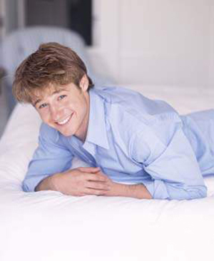 BenjaminMcKenzie-7-300