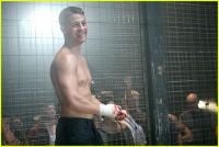 benjamin-mckenzie-shirtless-03.jpg