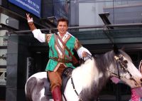 Filename=01051_JohnBarrowman-RobinHood_2008_740_122_736lo.jpgFilesize=964KiBDimensions=2188x1555Date added=Aug 05, 2009 01051_JohnBarrowman-RobinHood_2008_740_122_736lo.jpg